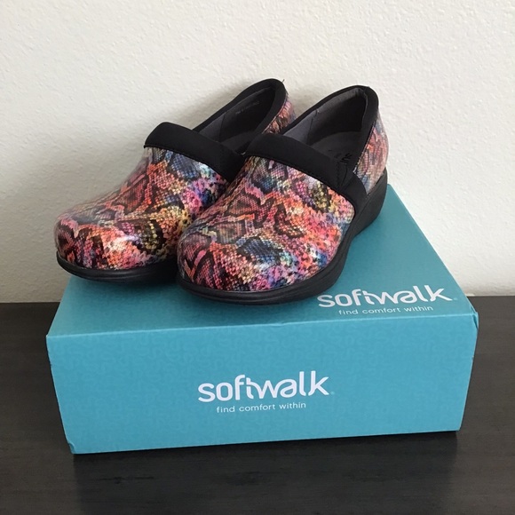 softwalk nursing shoes